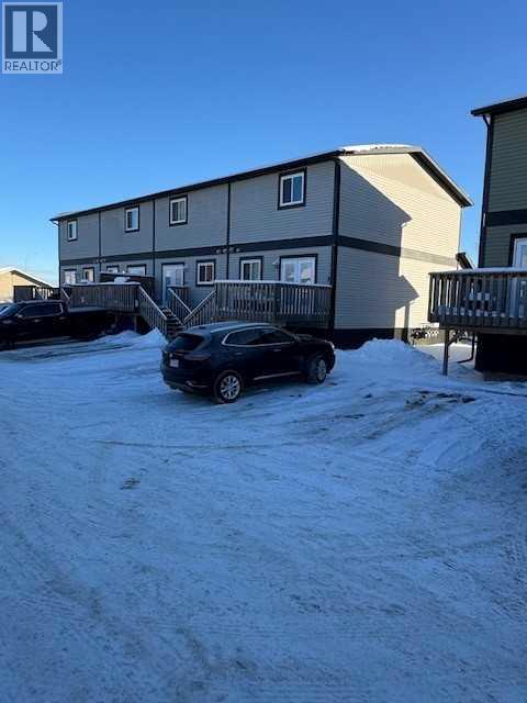 8 ANDERSON CLOSE - 4