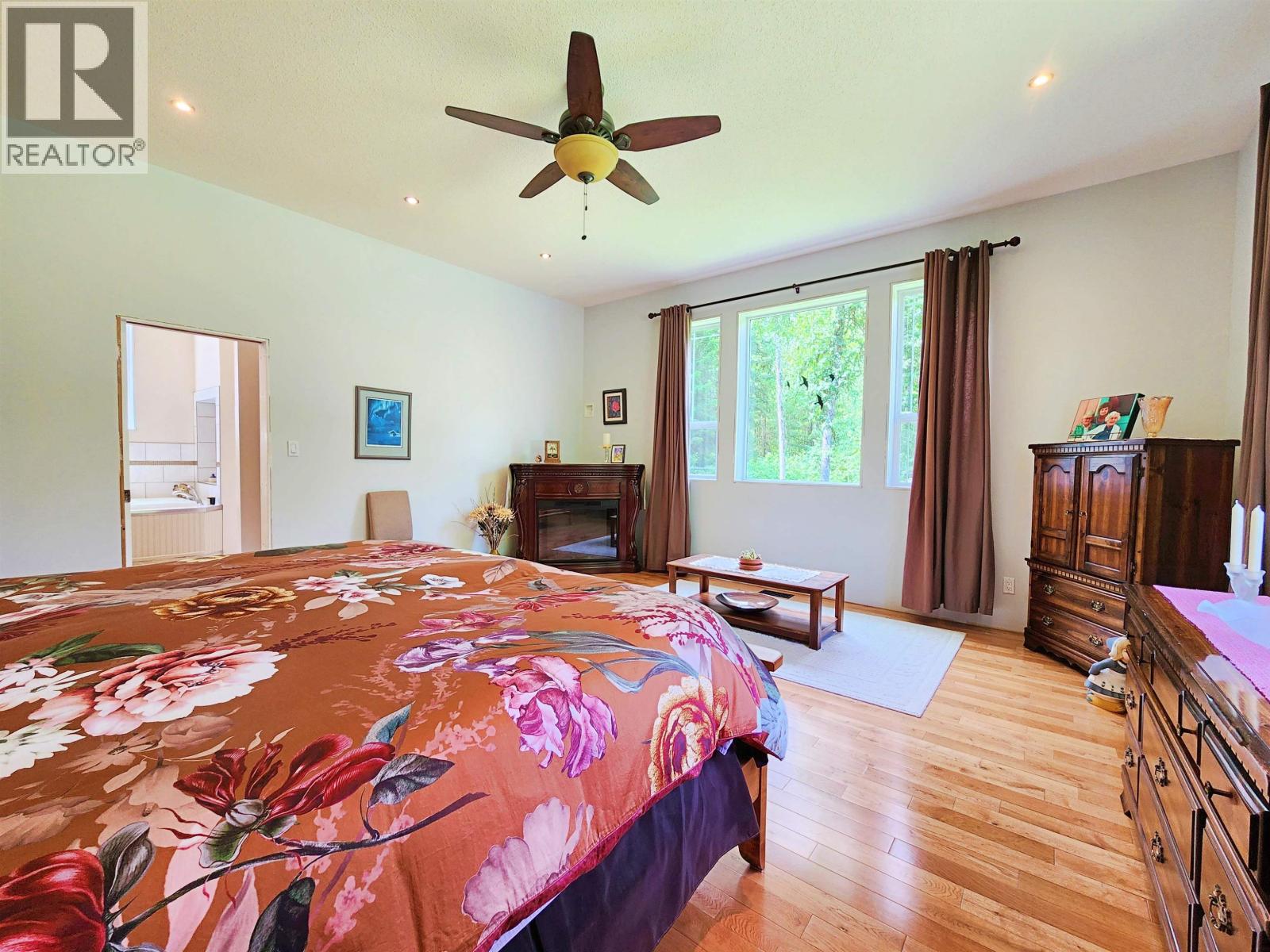 4762 CAROLYN ROAD, Quesnel