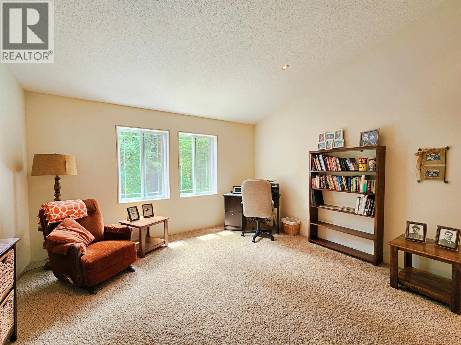 4762 CAROLYN ROAD, Quesnel