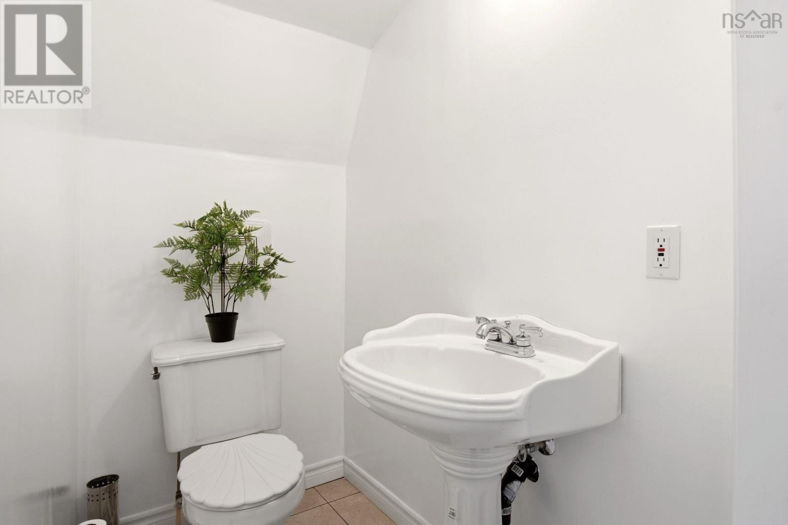 Property 8 of 41 of 24 Saddle Island Road