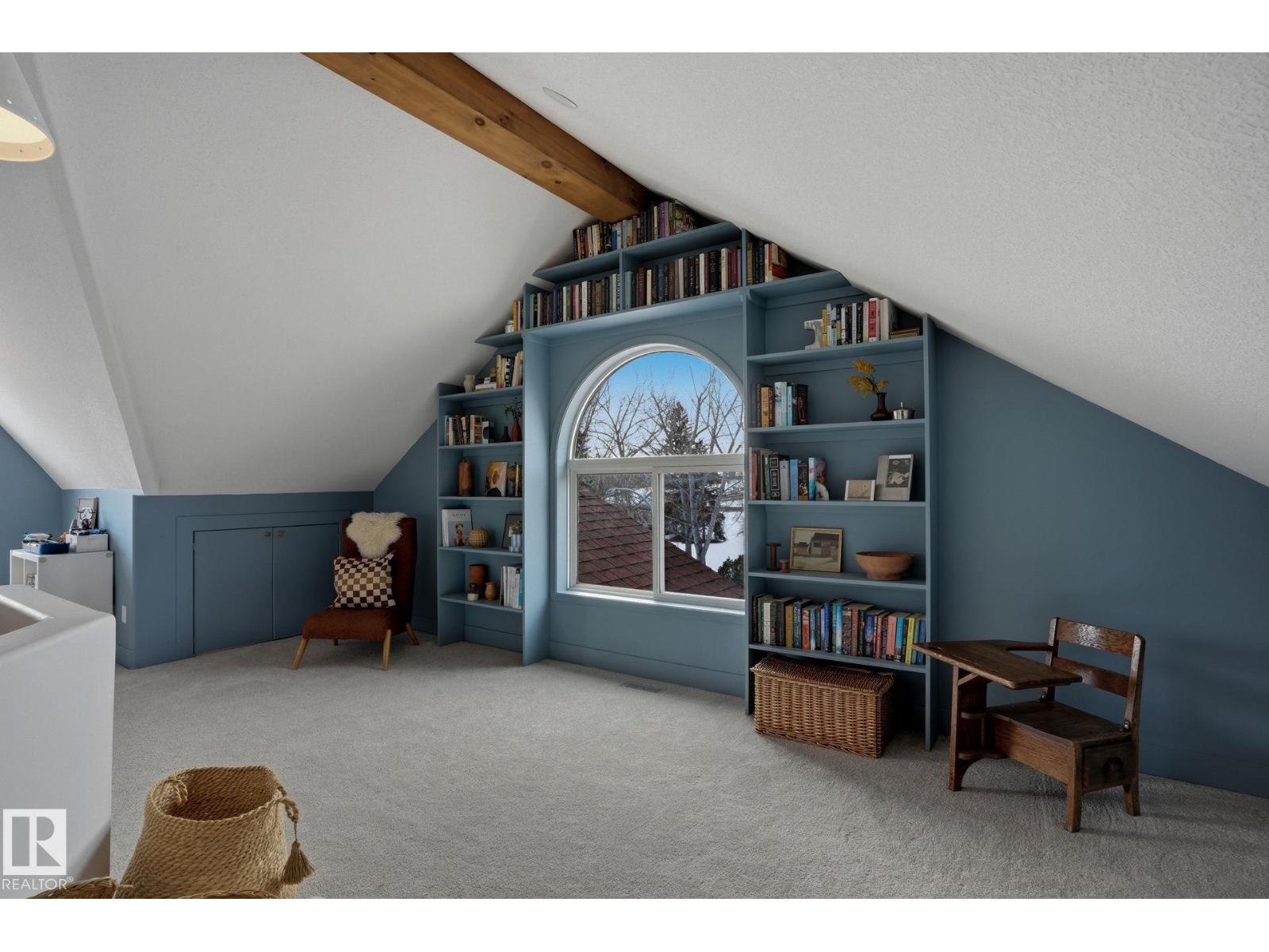 9228 100 AV NW, Edmonton