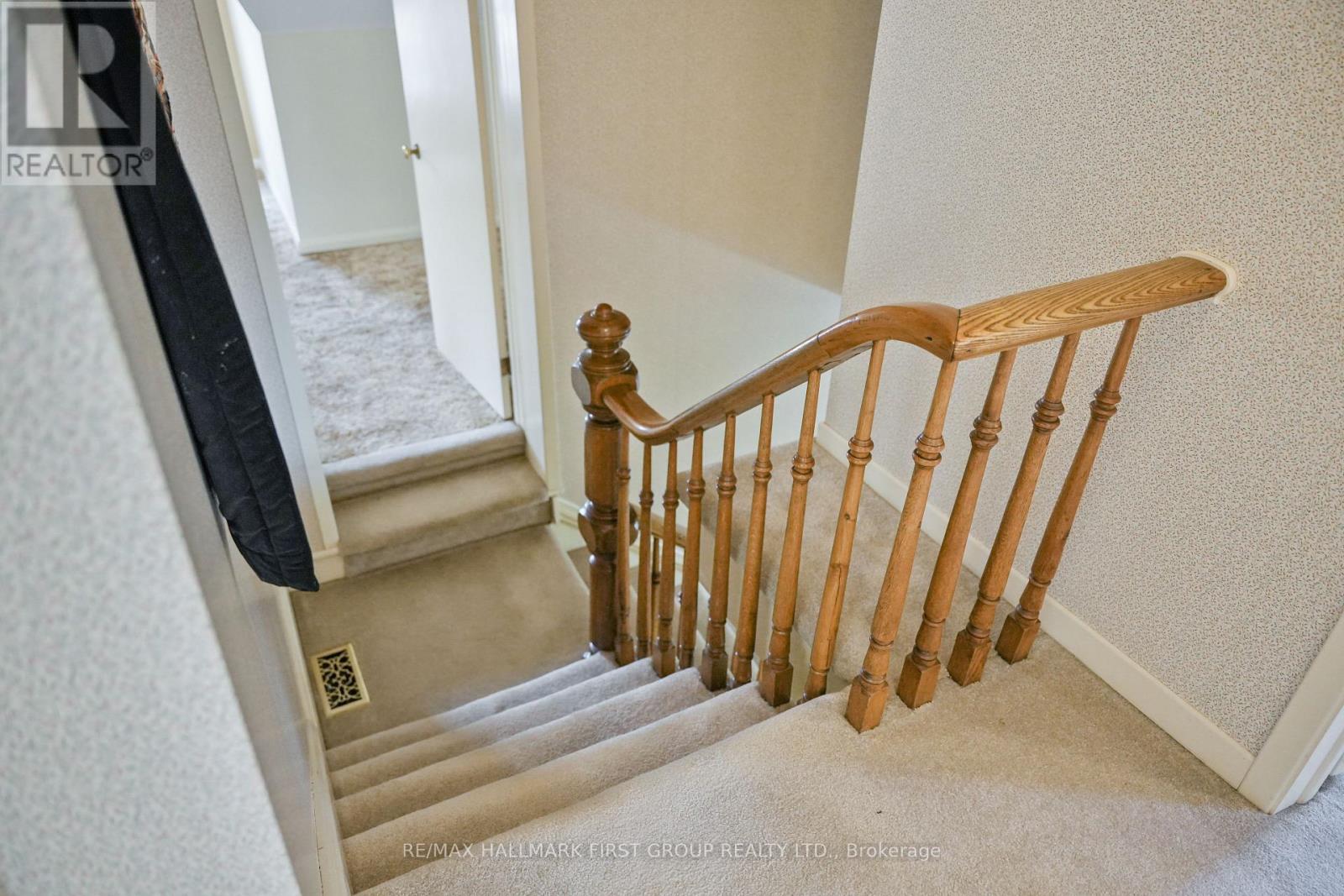 20 KENSINGTON AVENUE - 31