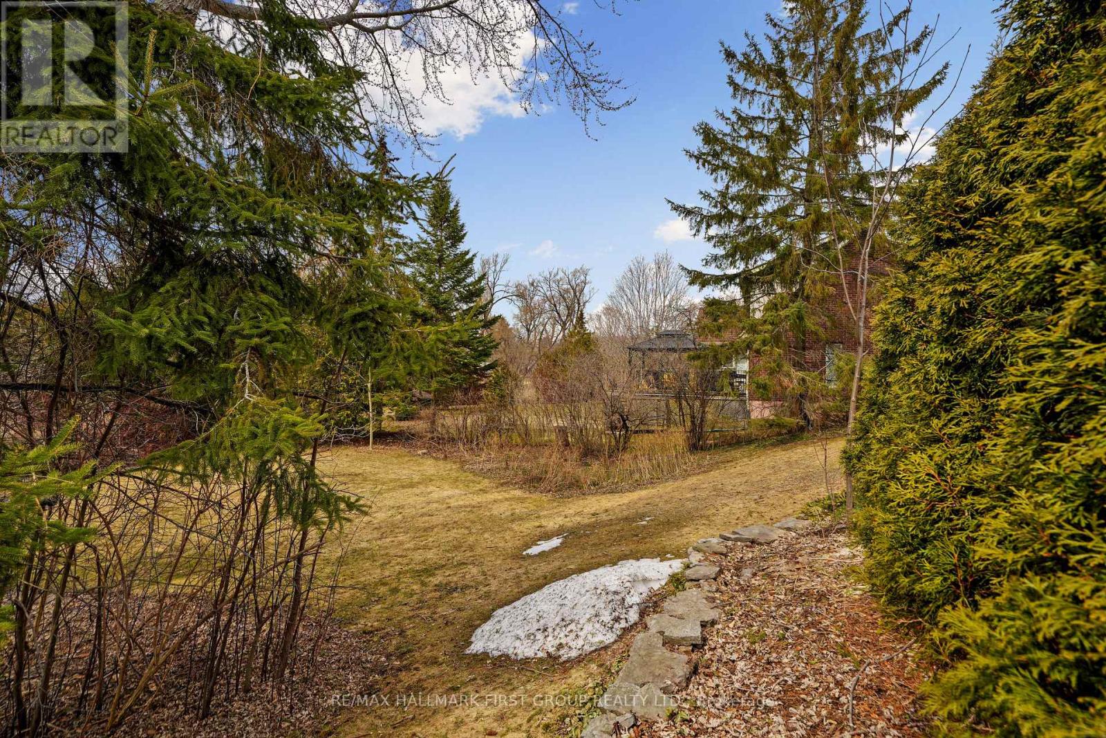 20 KENSINGTON AVENUE - 39