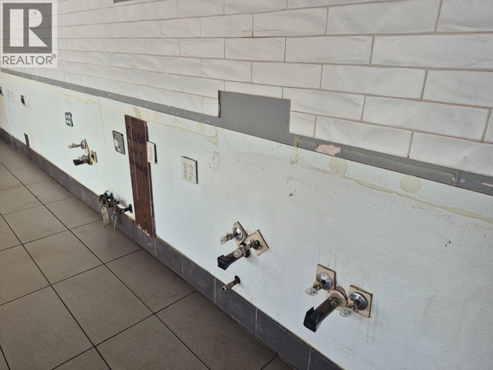 3957 Lakeshore Road Unit# 101, Kelowna