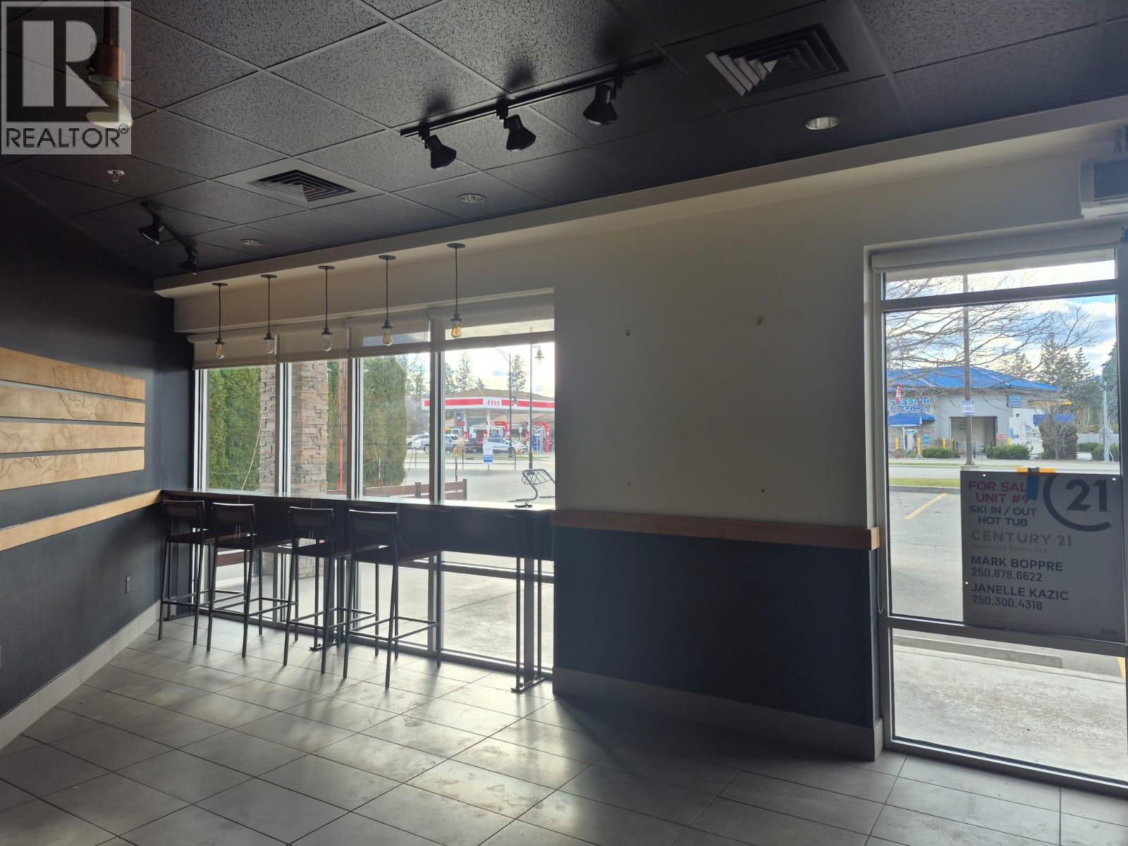 3957 Lakeshore Road Unit# 101, Kelowna