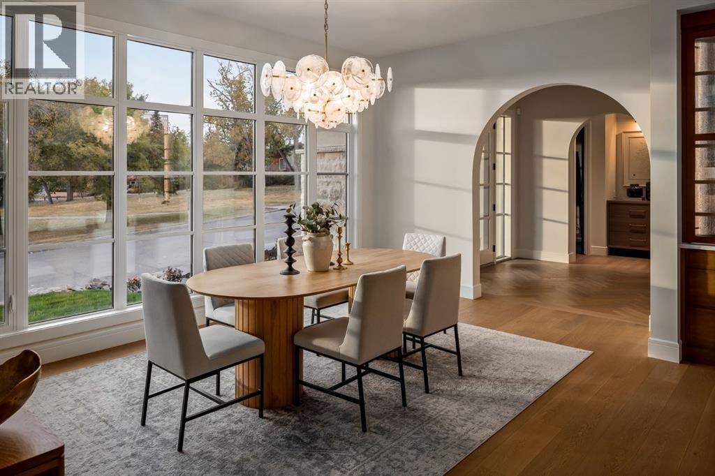 Single Family House for Sale in  Toronto Crescent NW St Andrews Heights Calgary 