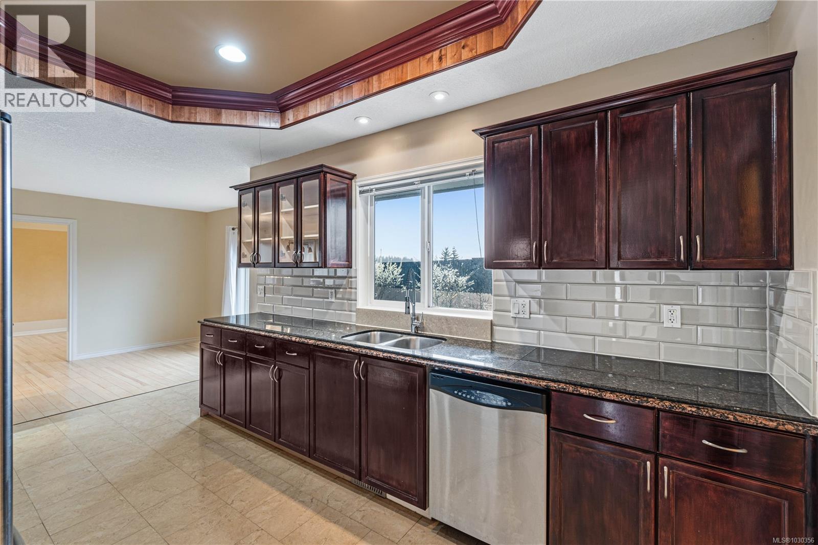 6183 DENNIE LANE - 9