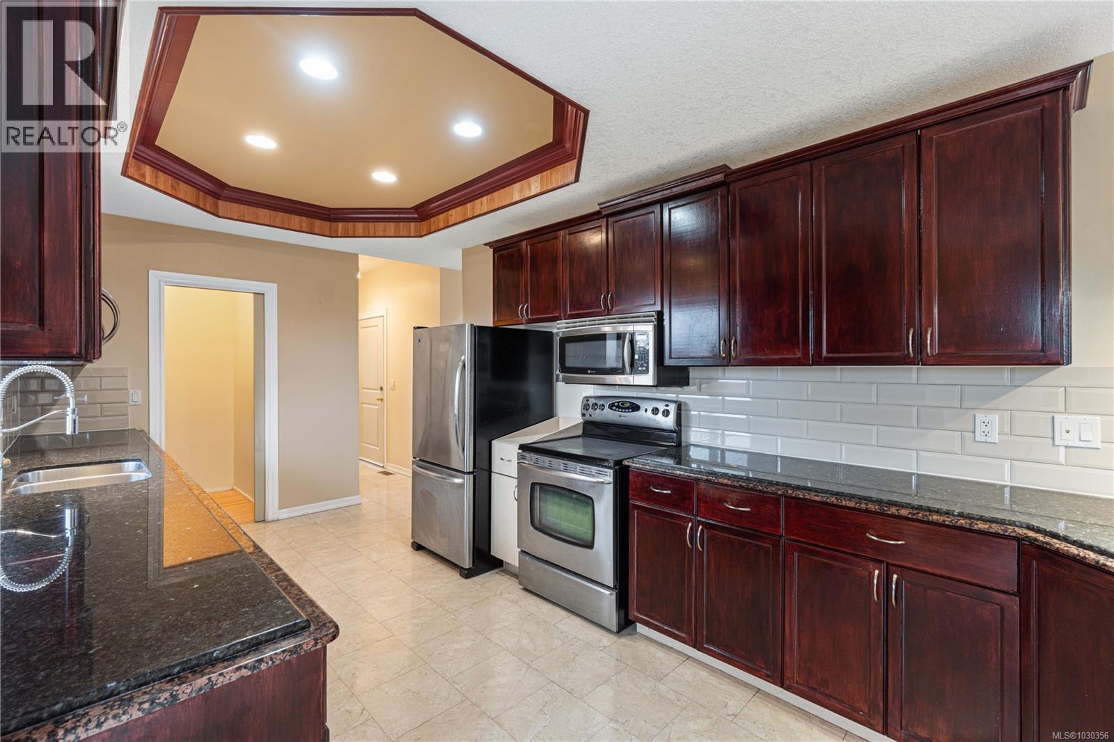 6183 DENNIE LANE - 11