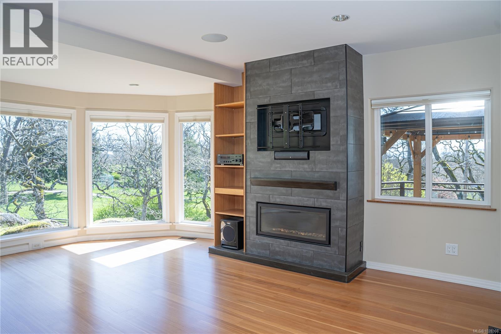 1298 Astoria St, Saanich