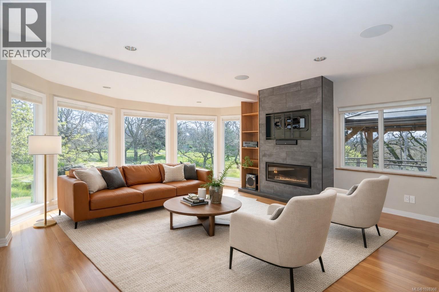 1298 Astoria St, Saanich