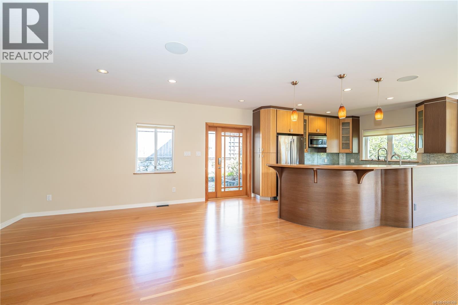 1298 Astoria St, Saanich