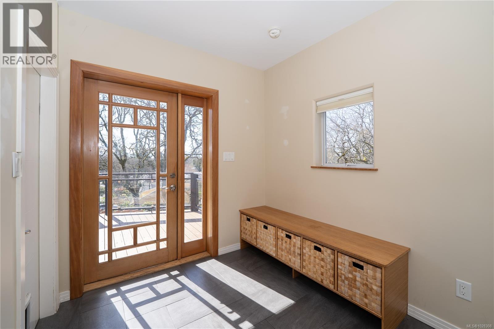 1298 Astoria St, Saanich