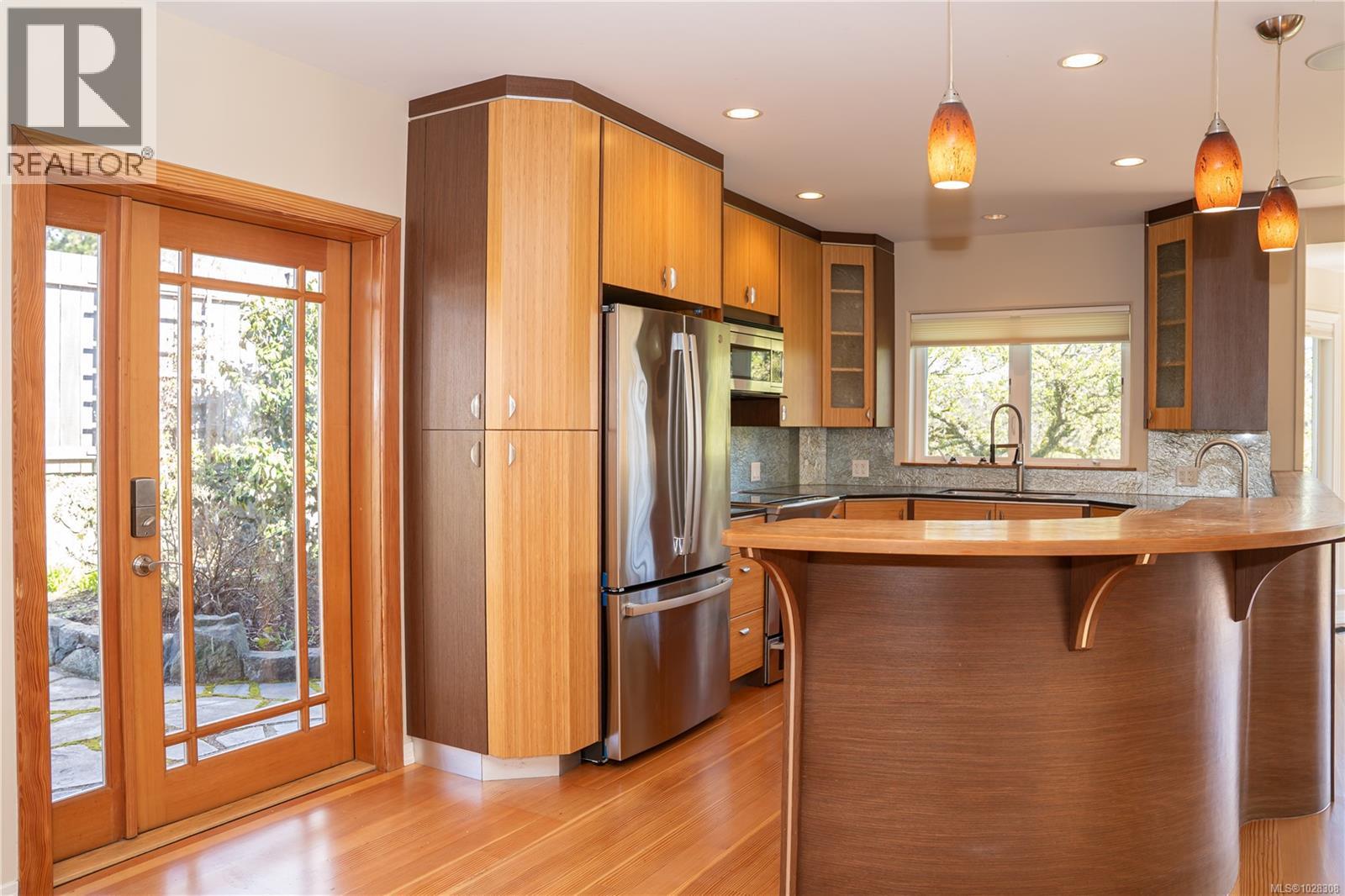 1298 Astoria St, Saanich