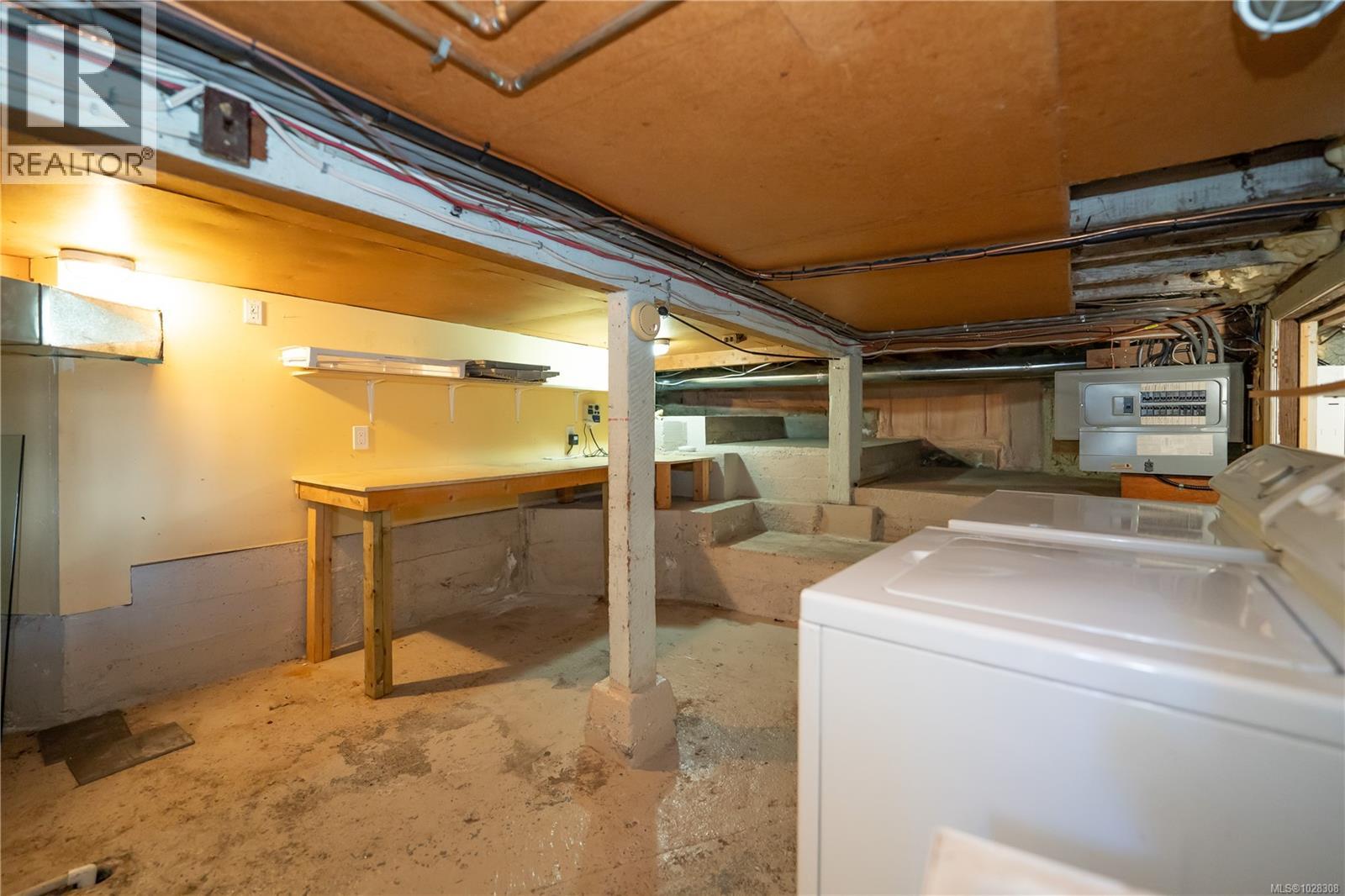 1298 Astoria St, Saanich