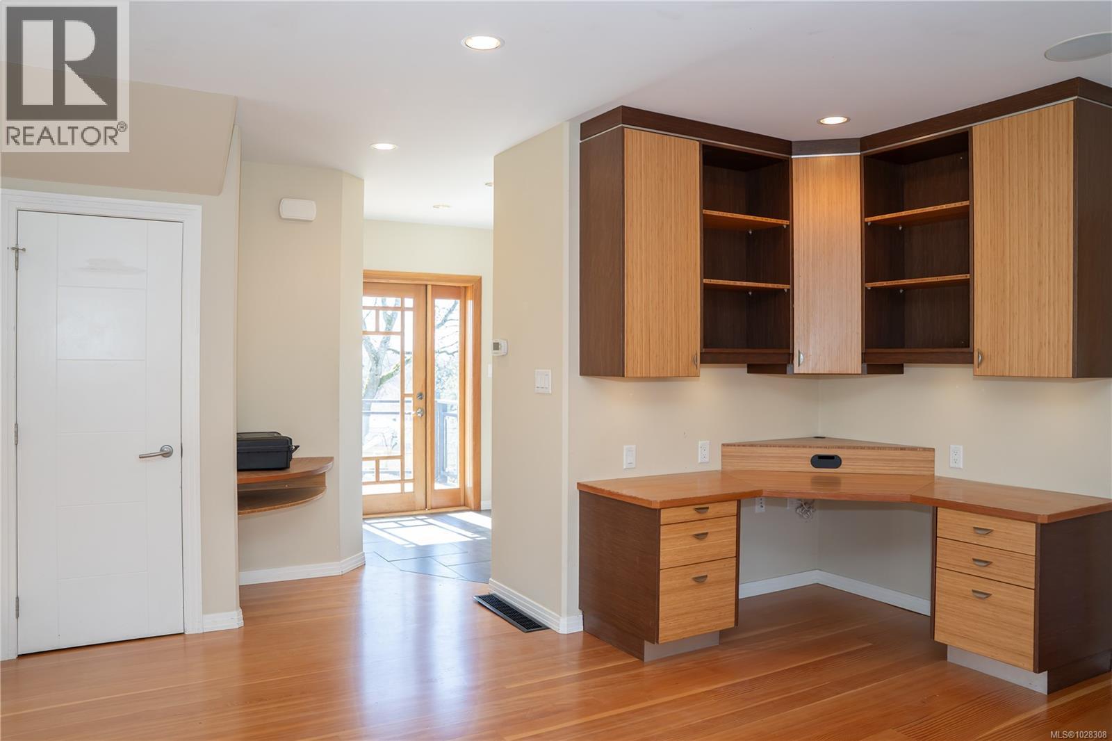 1298 Astoria St, Saanich