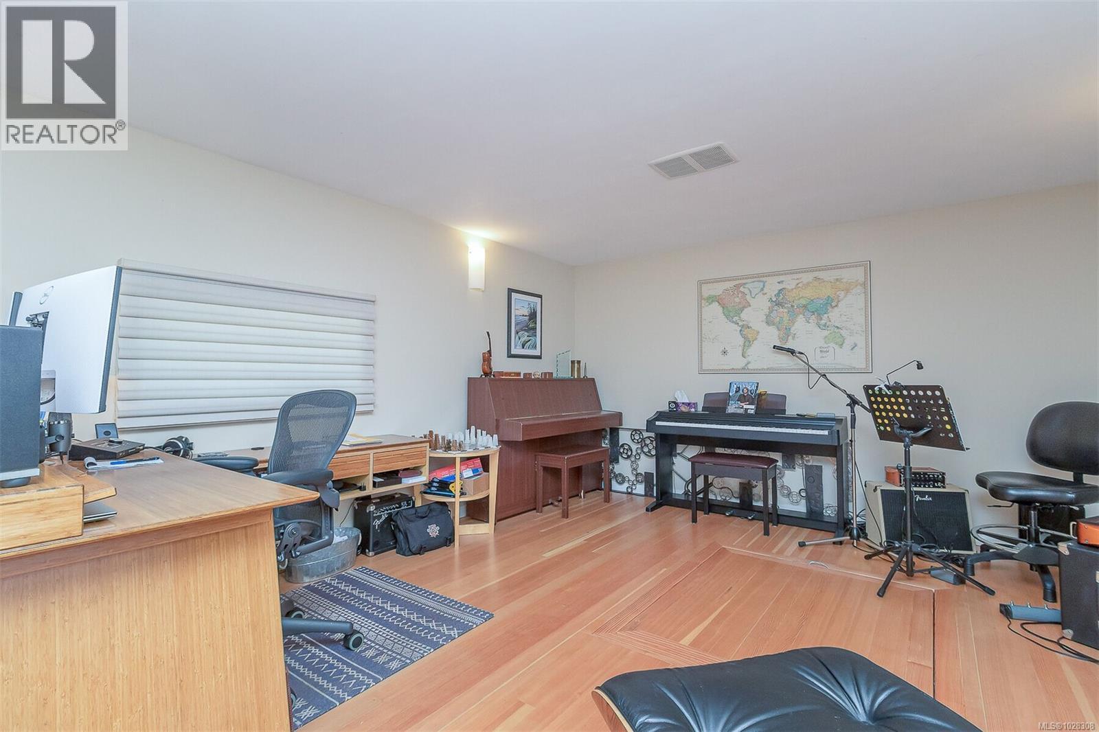 1298 Astoria St, Saanich