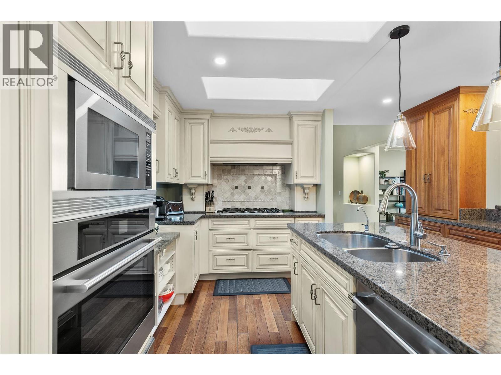 13709 NASH DRIVE - 14