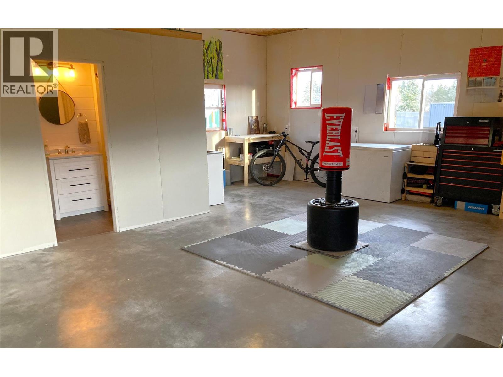 5469 RIVERVIEW FRONTAGE ROAD - 23