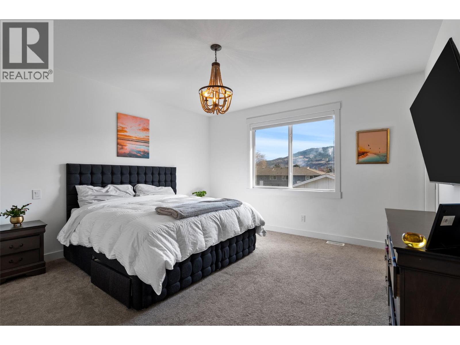 2355 Parkcrest Avenue - 8