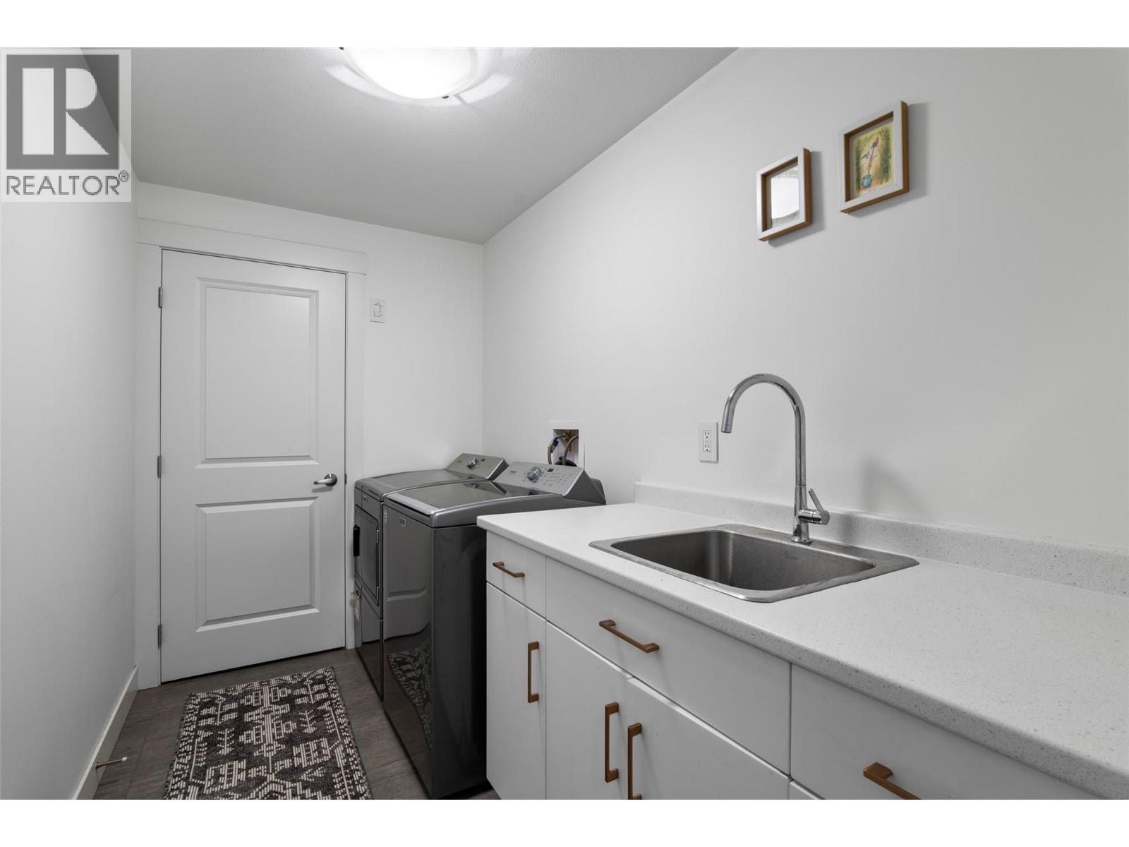 2355 Parkcrest Avenue - 13
