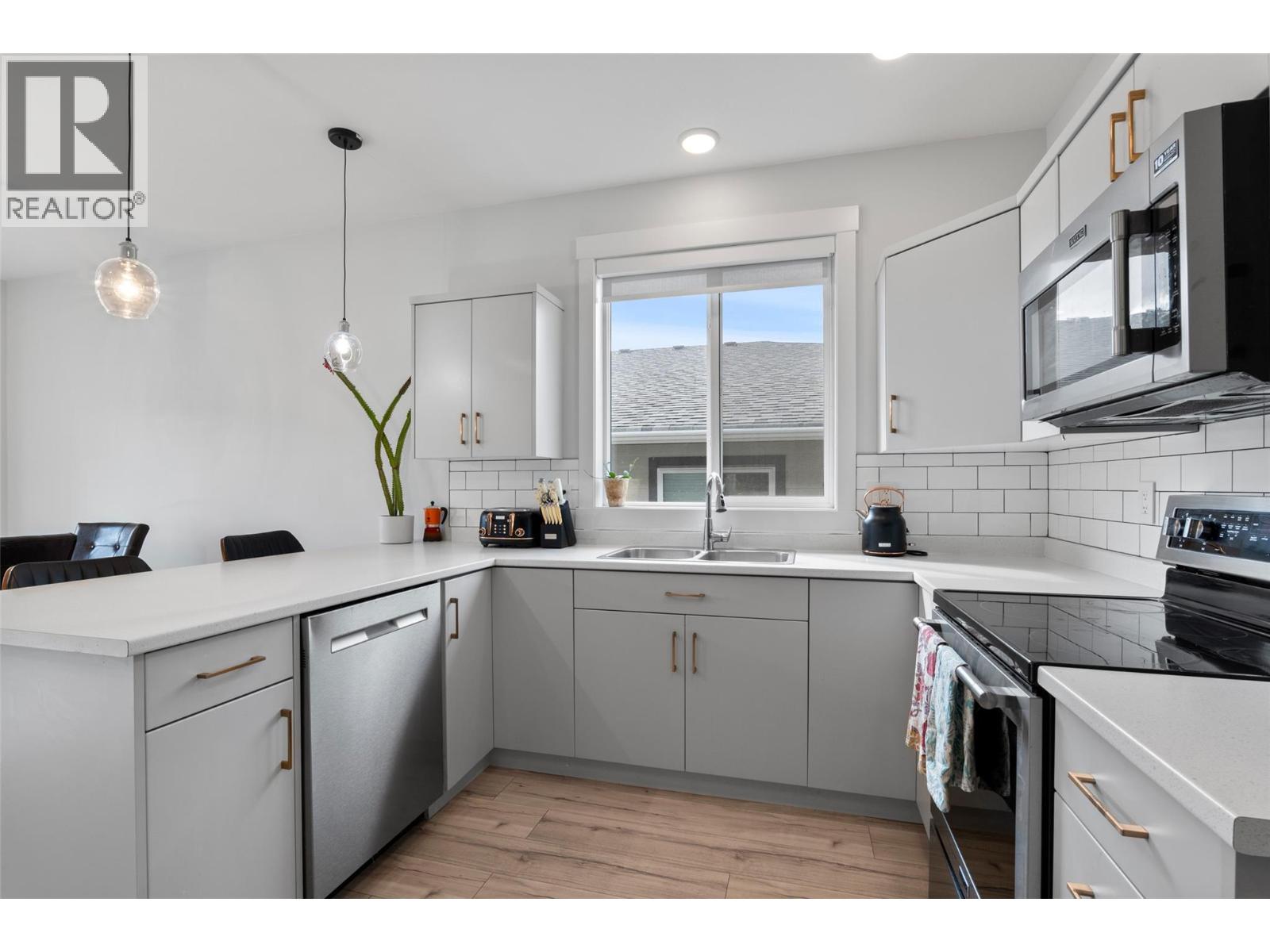 2355 Parkcrest Avenue - 2