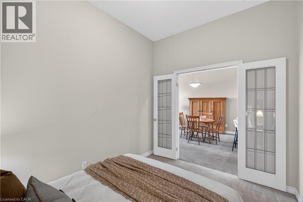 #320 262 DUNDAS Street E - 25