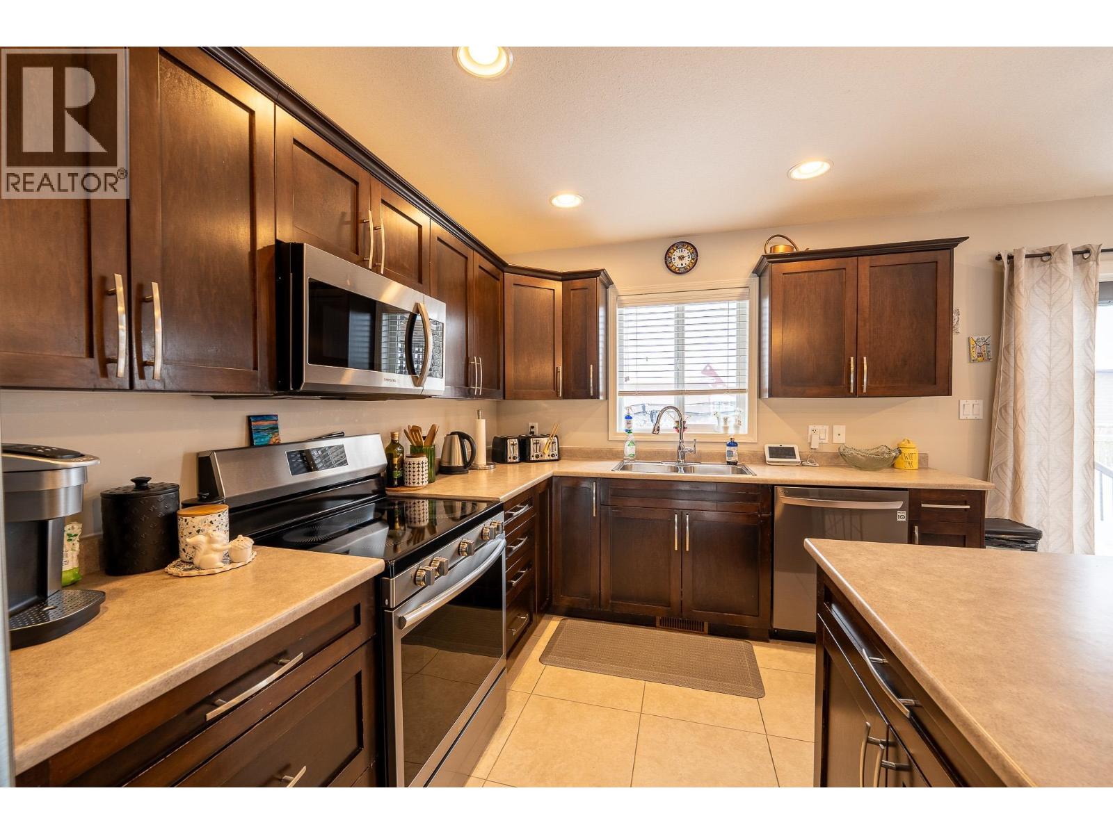 8711 113A AVENUE - 8