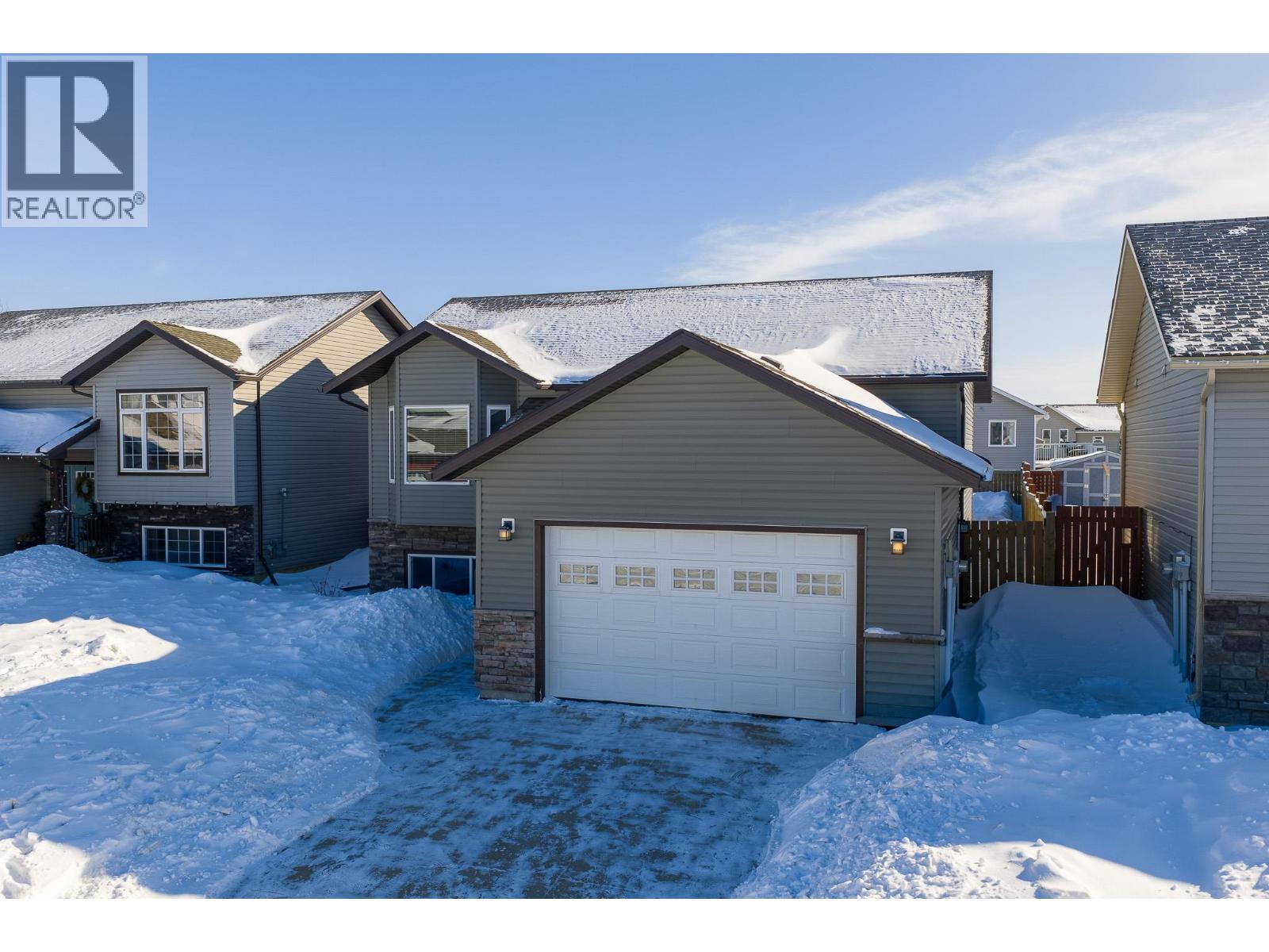 8711 113A AVENUE - 27