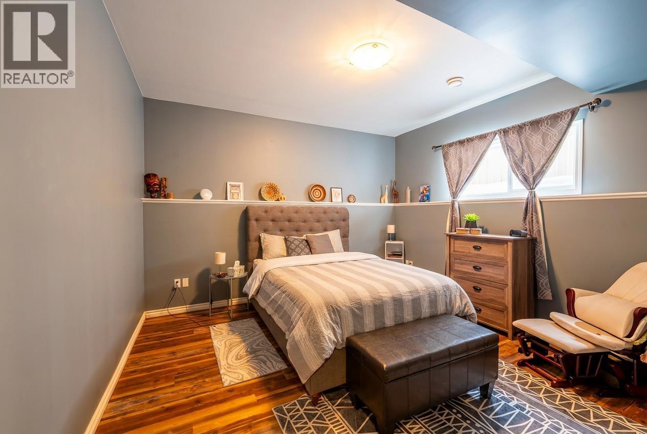 8711 113A AVENUE - 21