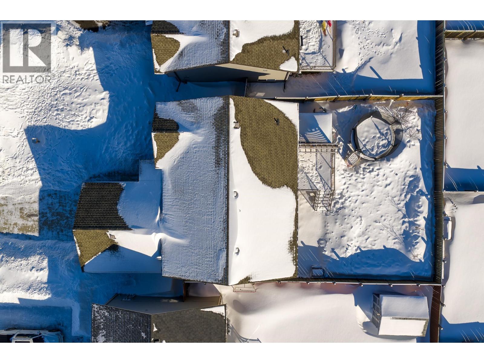 8711 113A AVENUE - 24