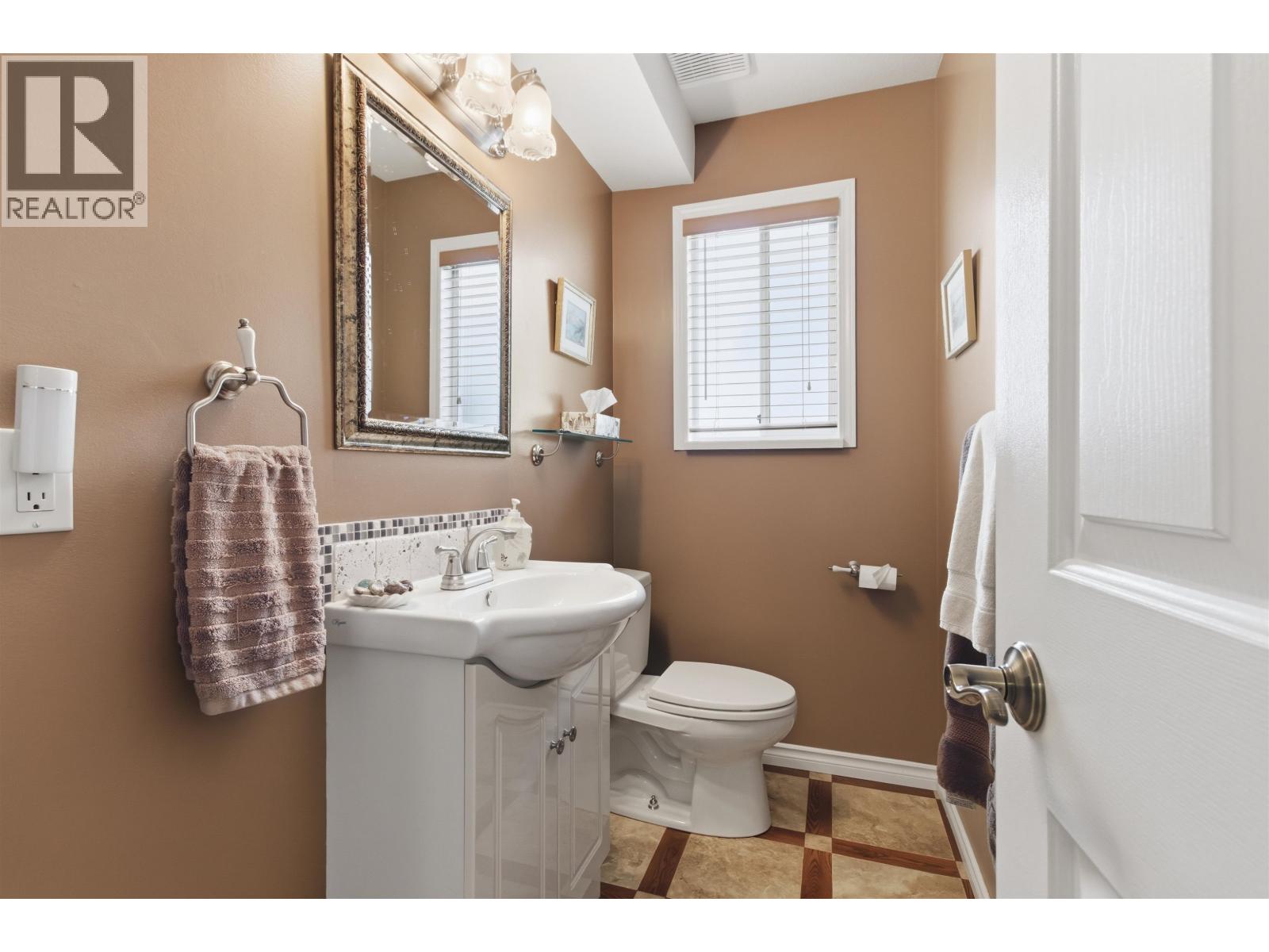 20492 WALNUT CRESCENT, Maple Ridge