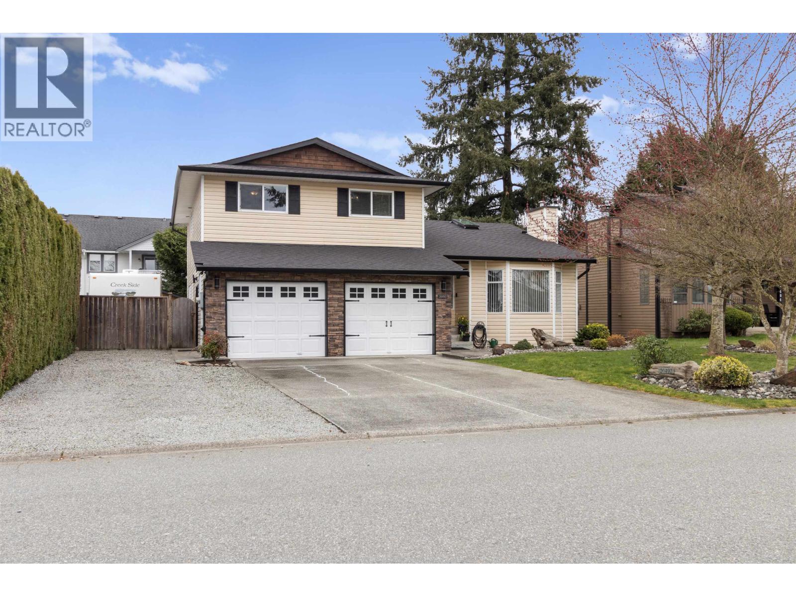 20492 WALNUT CRESCENT, Maple Ridge