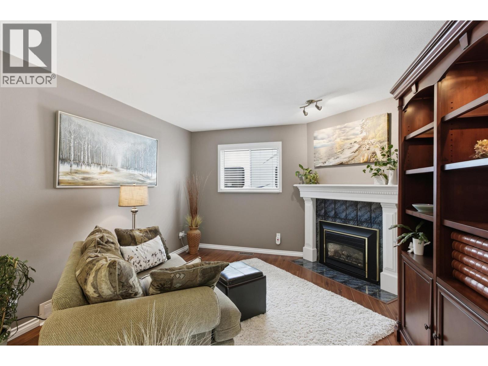 20492 WALNUT CRESCENT, Maple Ridge