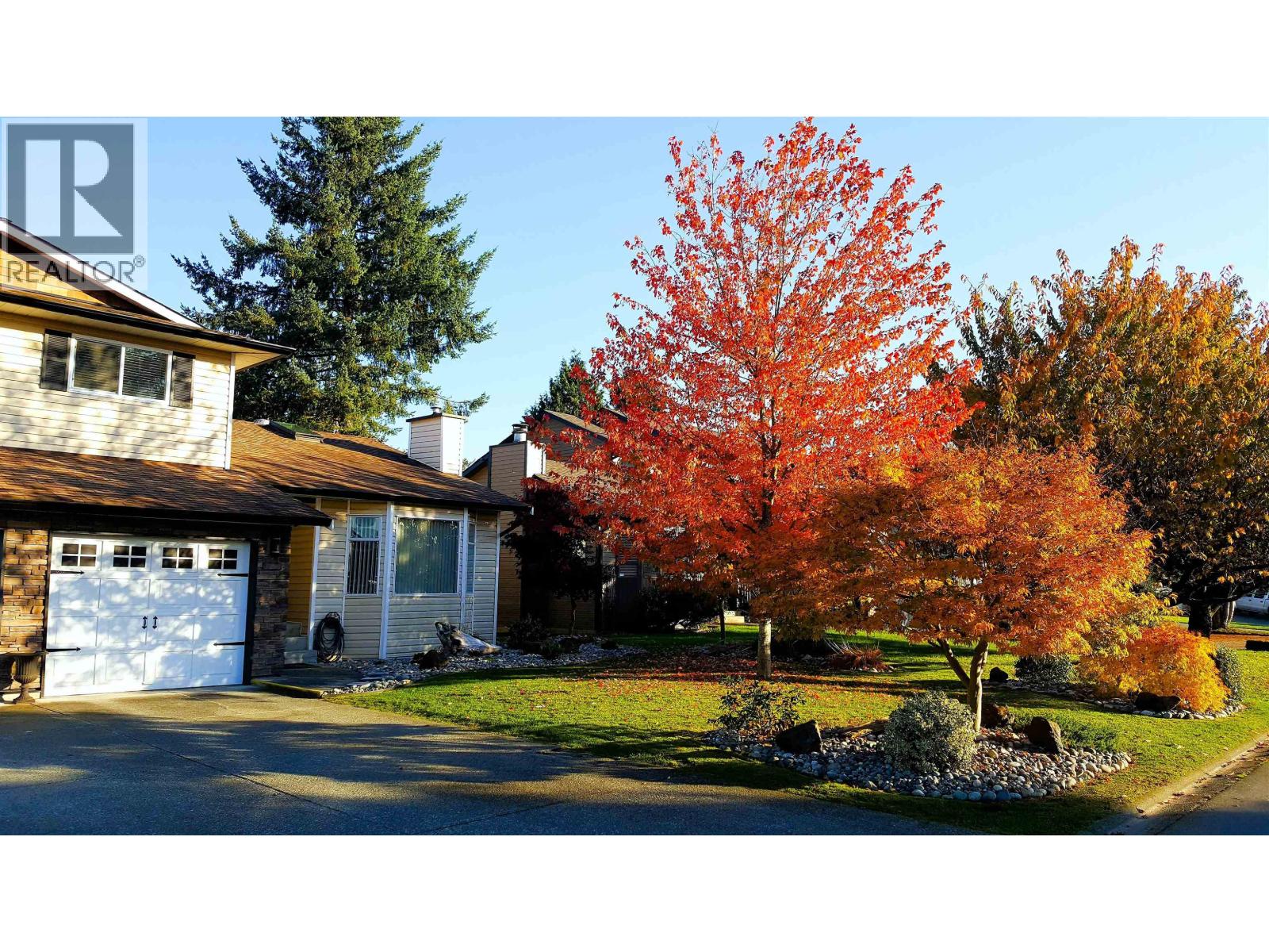 20492 WALNUT CRESCENT, Maple Ridge
