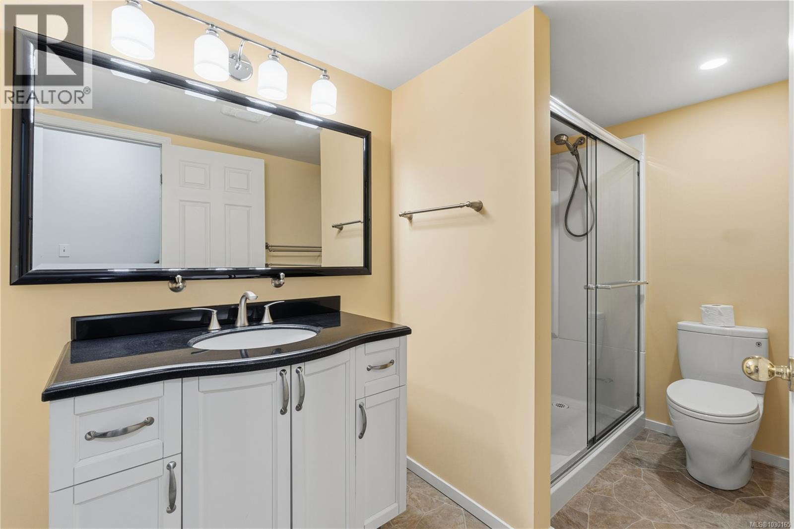 5735 MALIBU TERR - 14