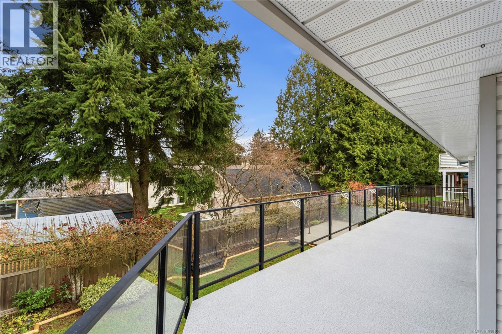 5735 MALIBU TERR - 27