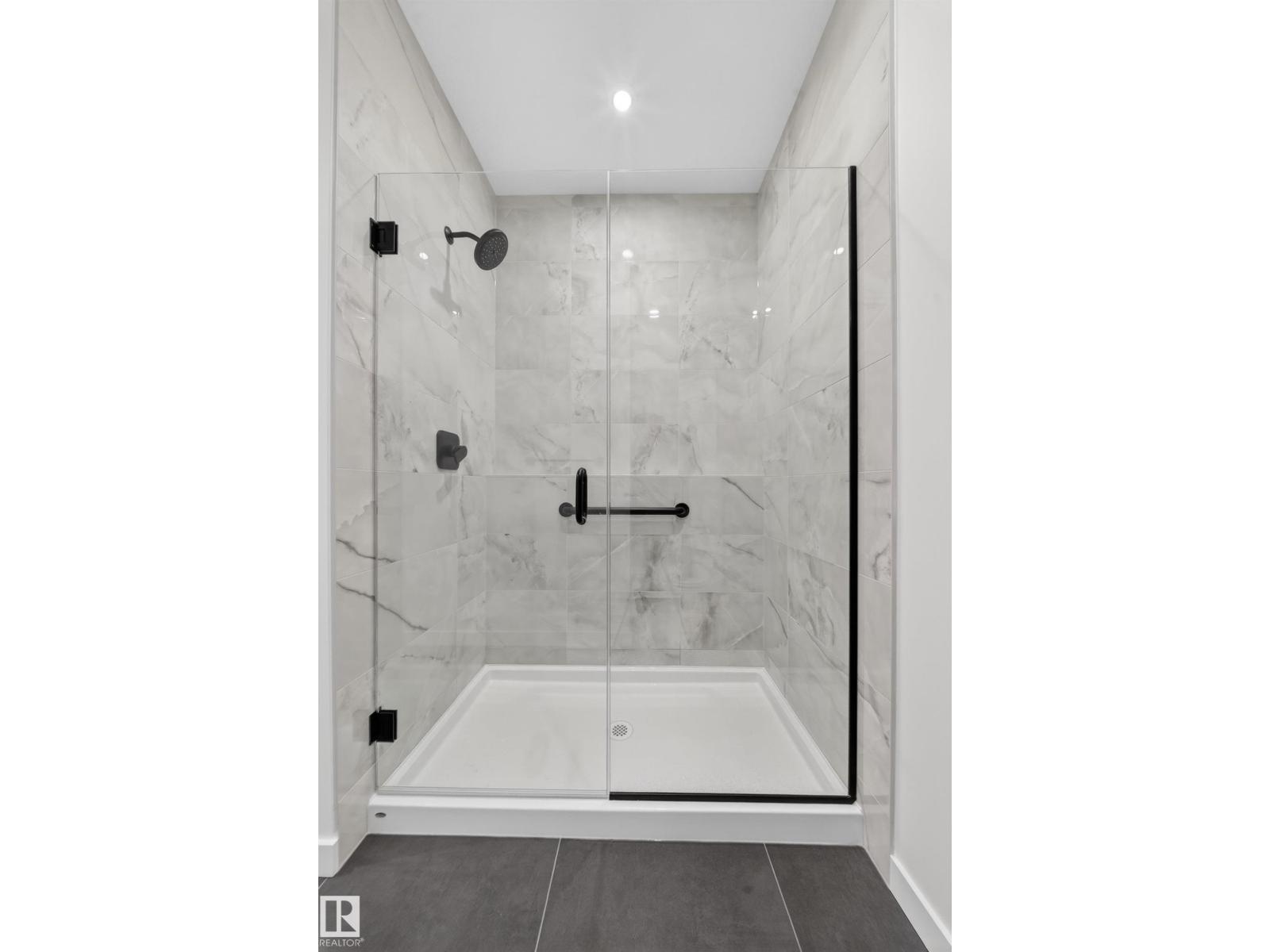 #301 7459 May CM NW, Edmonton