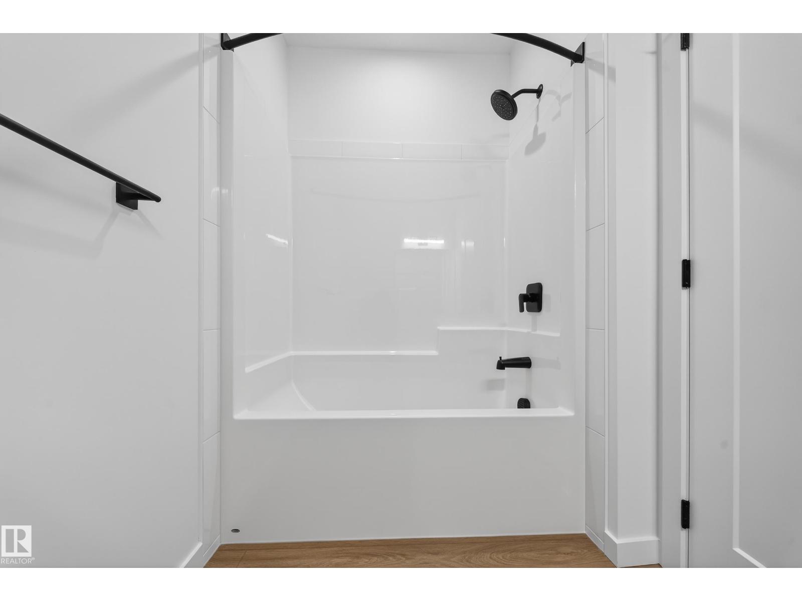 #301 7459 May CM NW, Edmonton