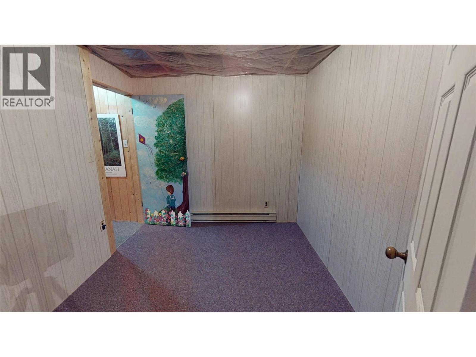 4892 Ogilvey Avenue, Fairmont Hot Springs