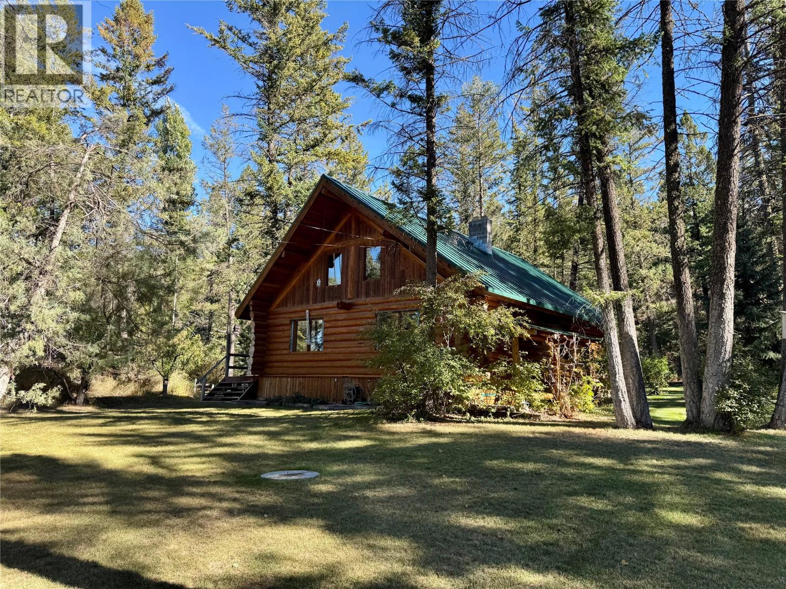 4892 Ogilvey Avenue, Fairmont Hot Springs