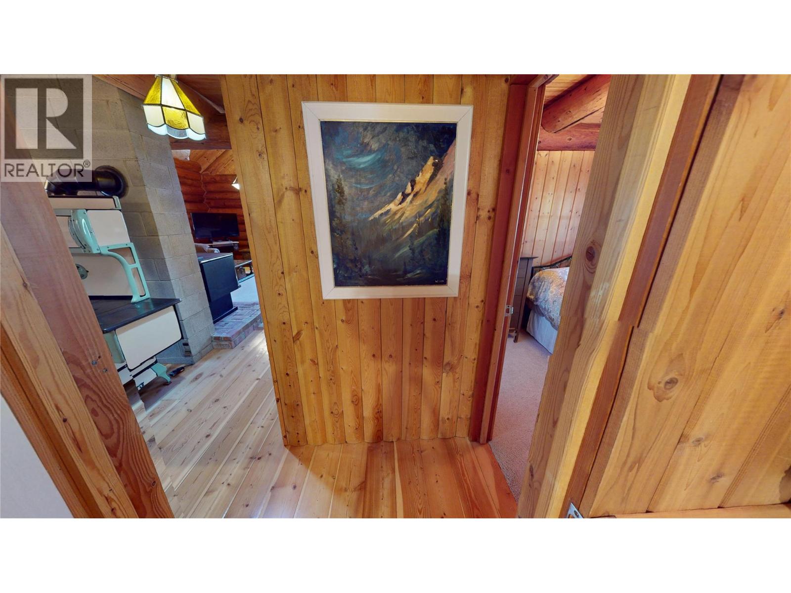 4892 Ogilvey Avenue - 7