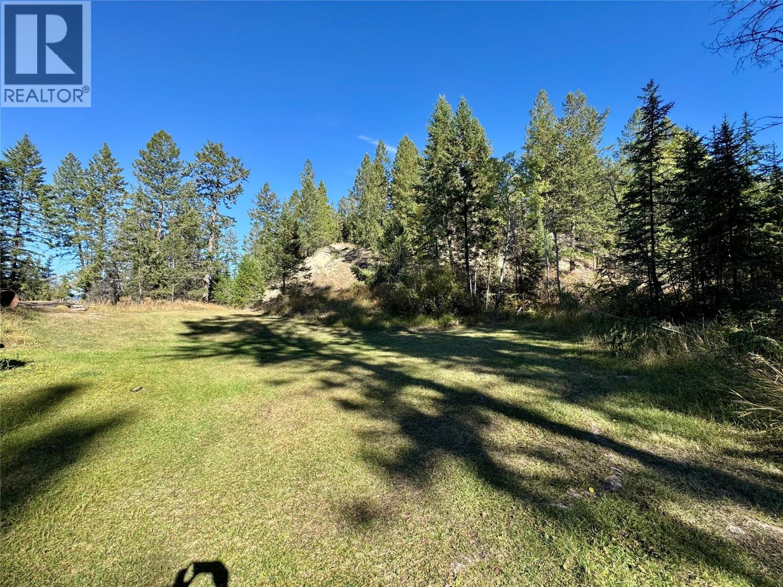 4892 Ogilvey Avenue, Fairmont Hot Springs