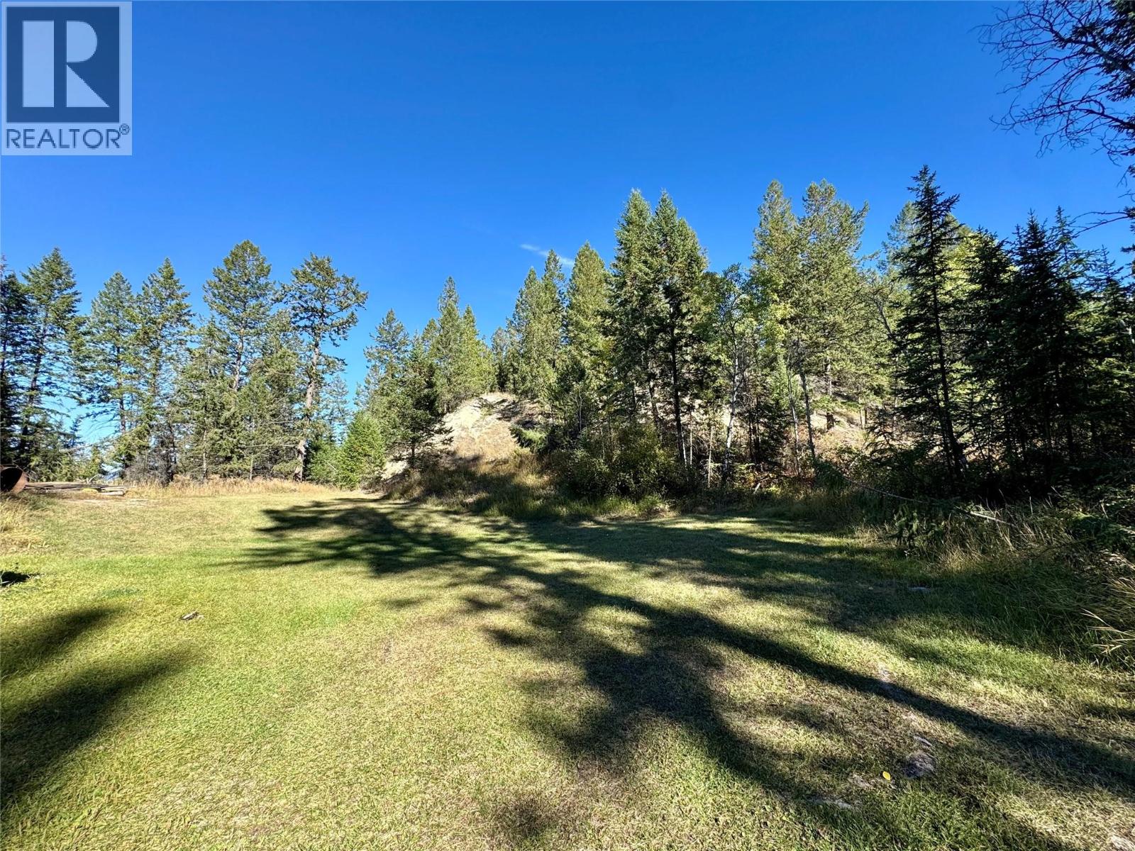 4892 Ogilvey Avenue, Fairmont Hot Springs
