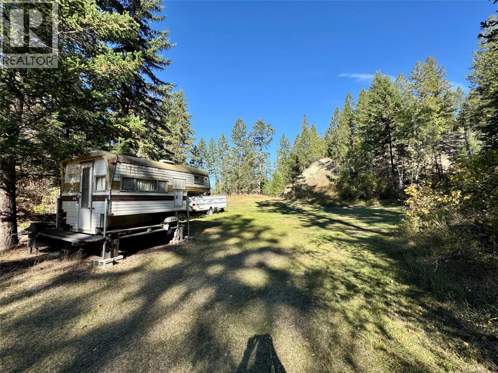 4892 Ogilvey Avenue, Fairmont Hot Springs