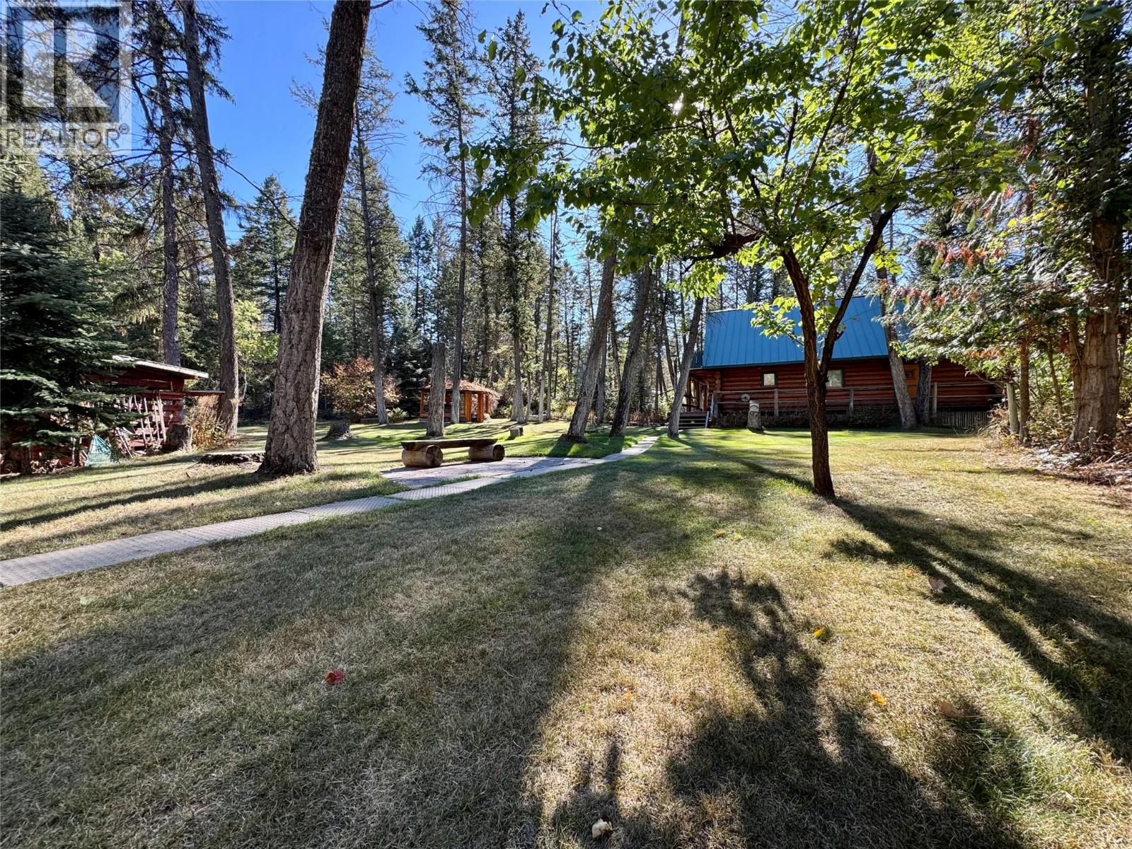 4892 Ogilvey Avenue, Fairmont Hot Springs
