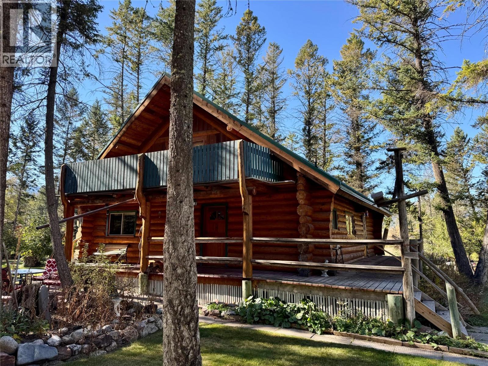 4892 Ogilvey Avenue, Fairmont Hot Springs