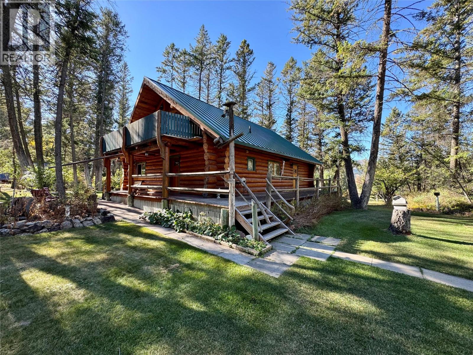4892 Ogilvey Avenue, Fairmont Hot Springs