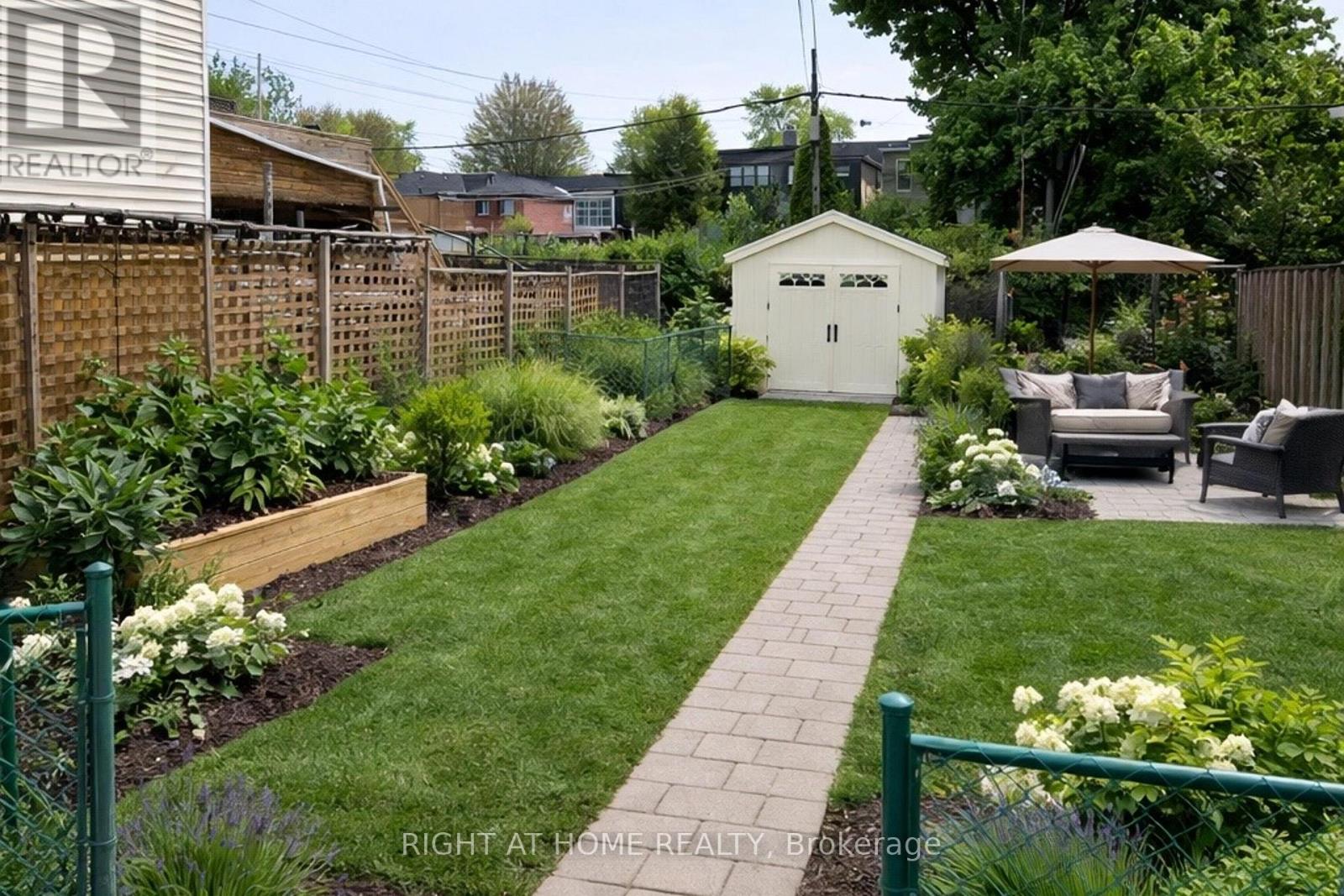 1313 GERRARD STREET - 16