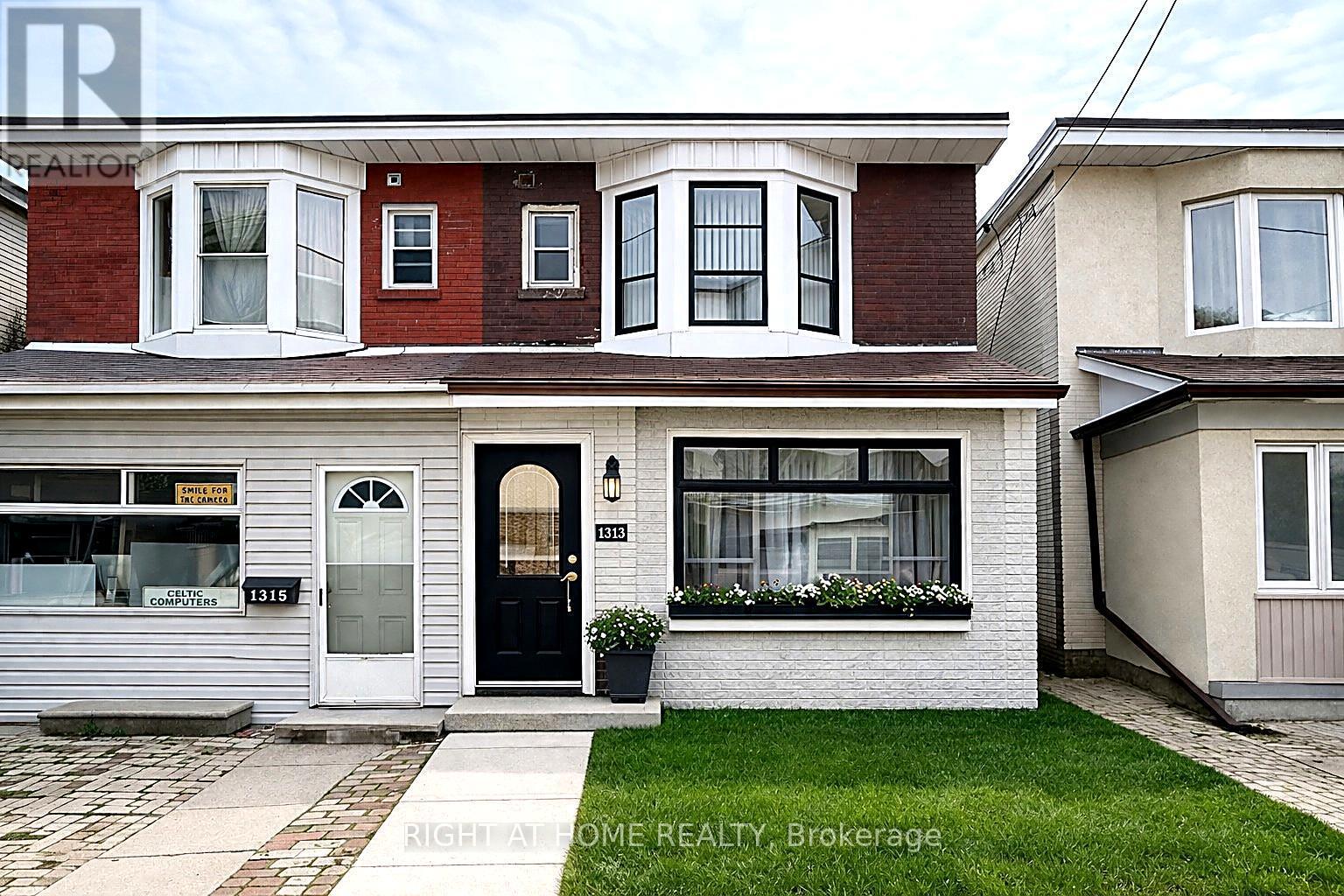 1313 GERRARD STREET - 2