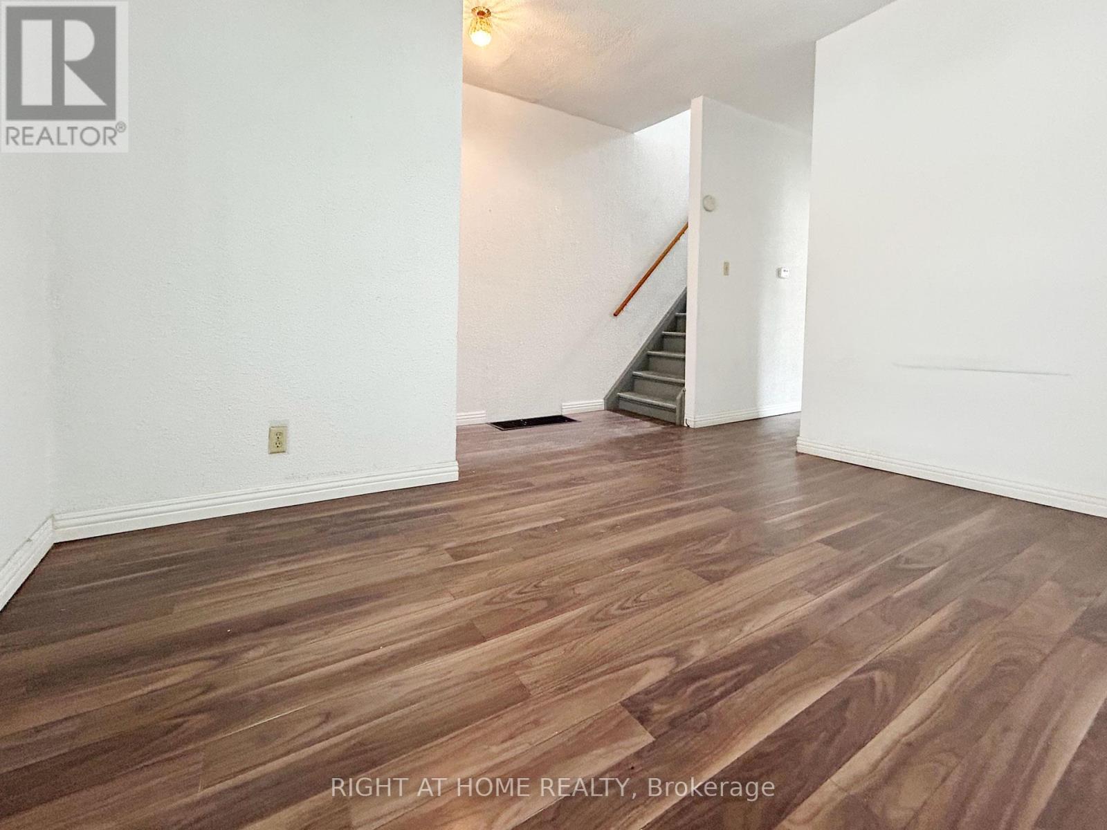 1313 GERRARD STREET - 3